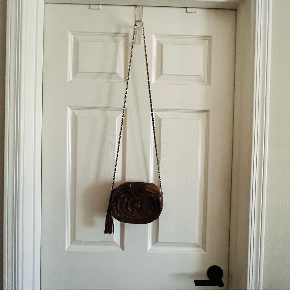 Nordstrom Brown Leather Flower Rosette Crossbody Bag - Picture 2 of 6